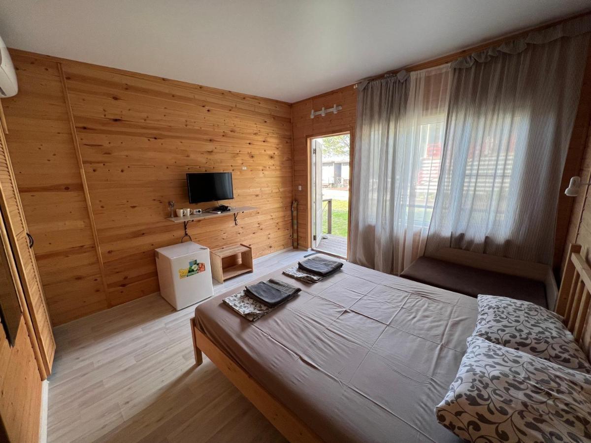 Mini-hotel FOREST CLUB Pizunda Esterno foto