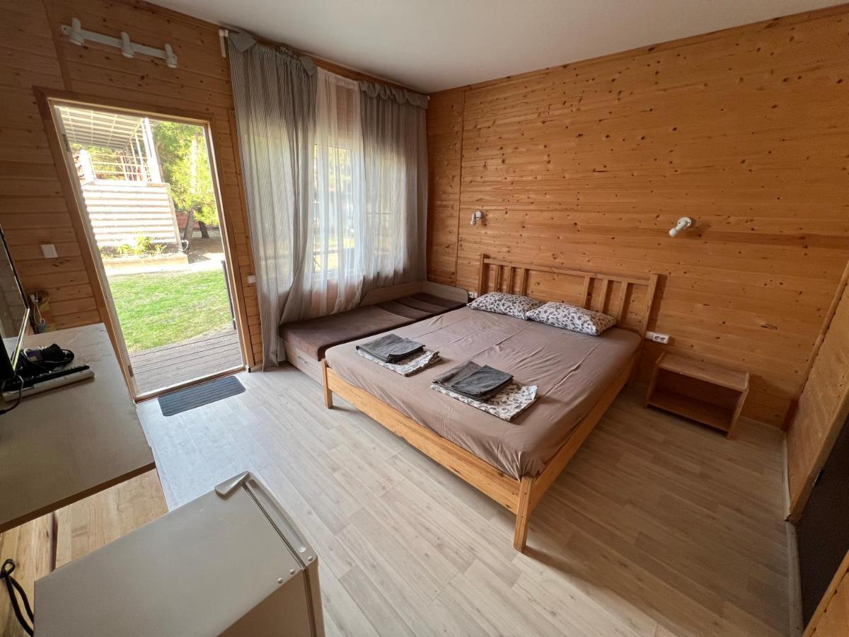 Mini-hotel FOREST CLUB Pizunda Esterno foto