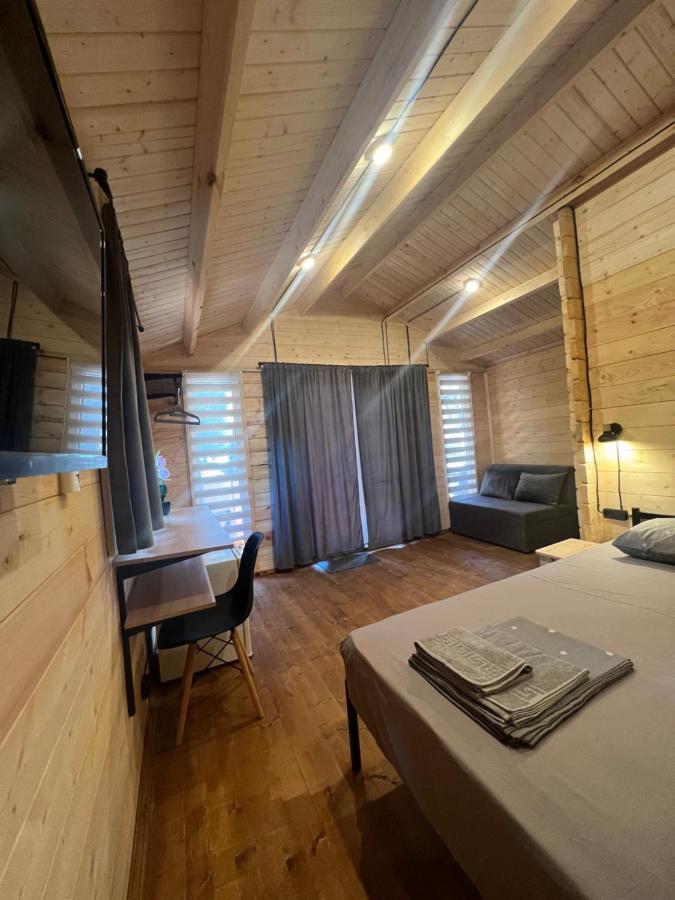 Mini-hotel FOREST CLUB Pizunda Esterno foto